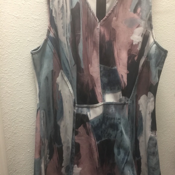 Dress - Picture 3 of 5